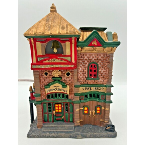 Lemax Village Collection Fire House No 3 Lighted Building 2004 #323095 Working! - Picture 2 of 16